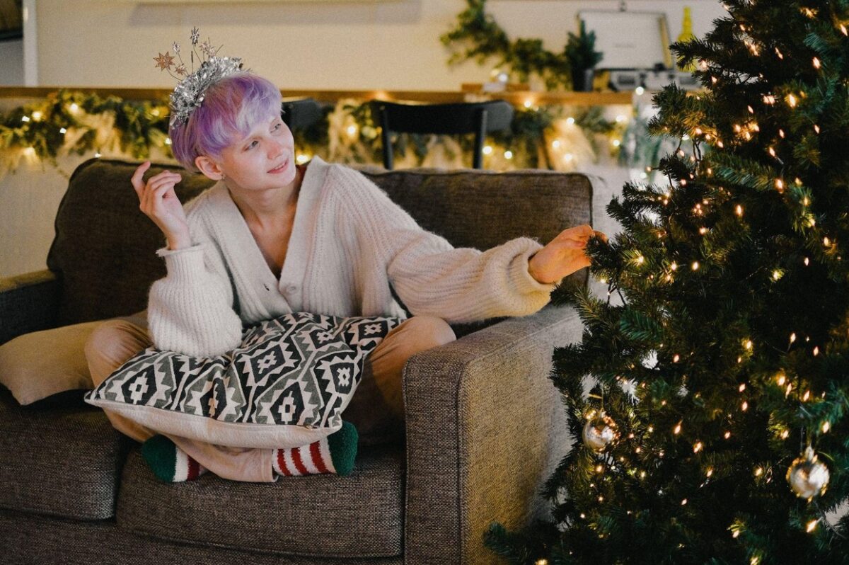 Your Guide to Artificial Christmas Trees with Lights